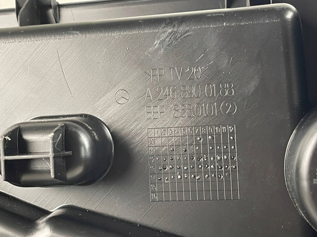 Купить Набор инструментов mercedes-benz gla w156 x156 a2468900188