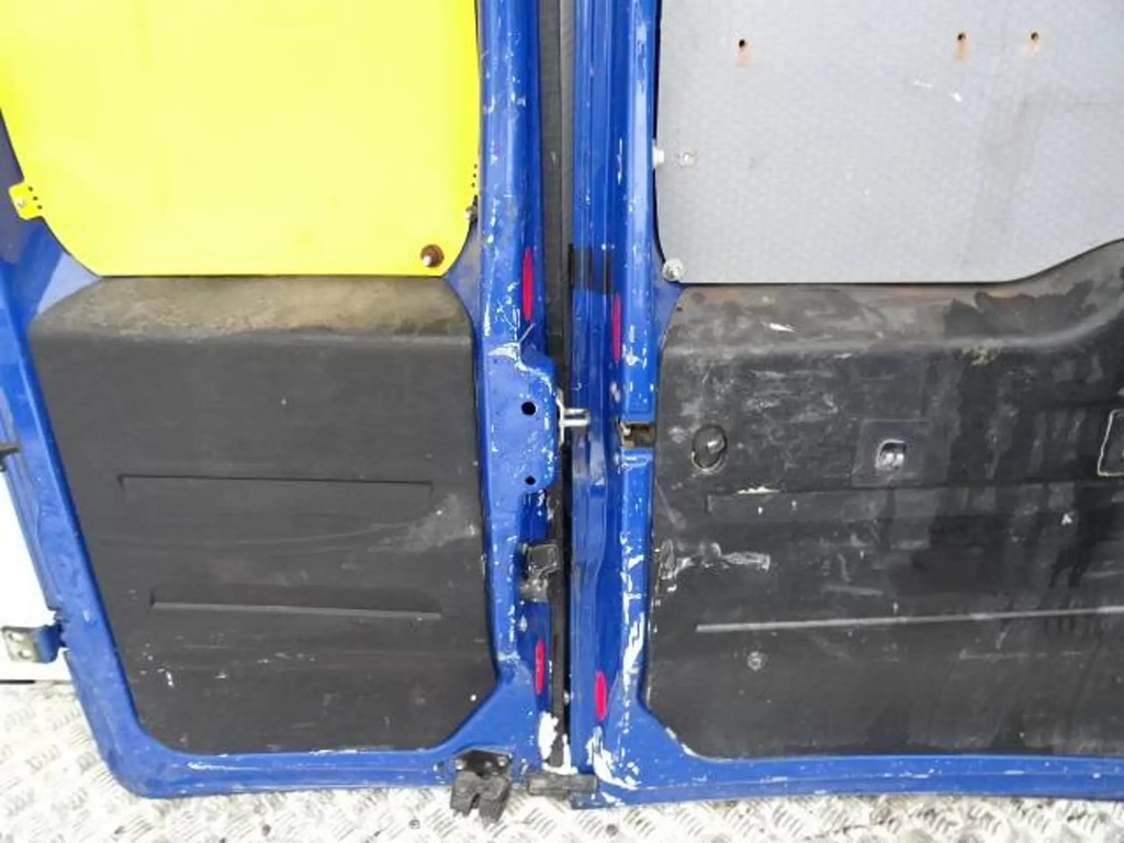 фото №10, Дверь задняя крышка багажника kpl. fiat doblo ii 479