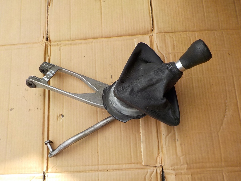 фото №1, Домкрат вибірник передач bmw e87 2,0 d lift 2008r