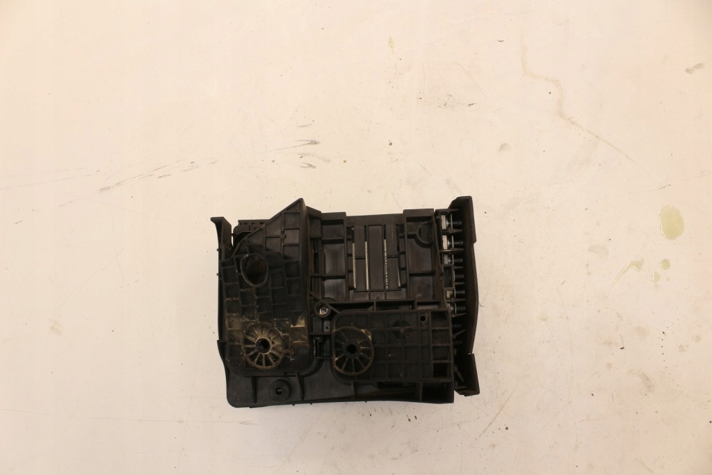 фото №5, Корпус предохранителей vw touran ii 2013r. 2.0 tdi