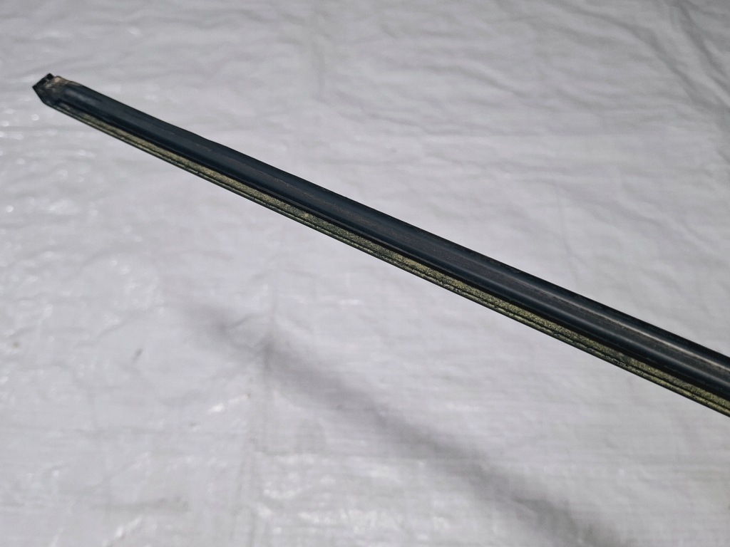 Молдинг кровельная на крыша задний  задняя правый  vw golf iv 4 1j0 хэтчбек 3 дверь в Украине