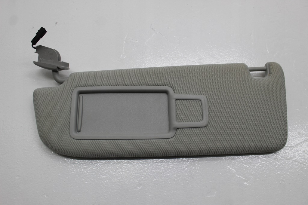 фото №1, Audi a8 d4 защита солнцезащитная 4h0857551