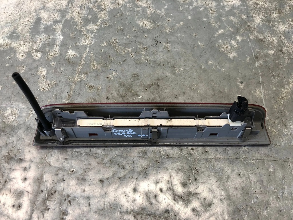 фото №3, Третий свет стоп renault grand scenic iii 265900026r