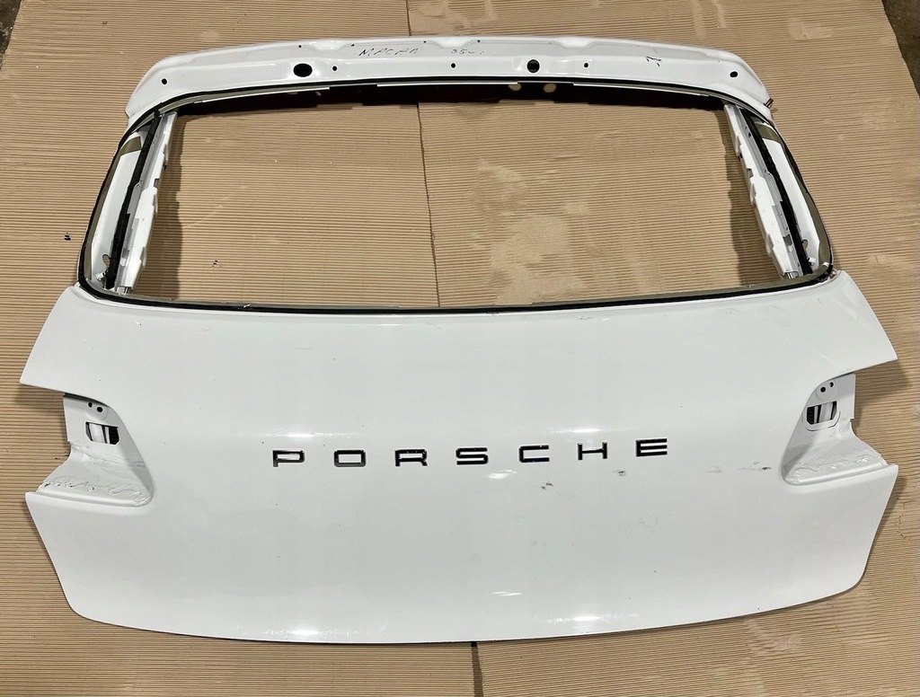 фото №1, Крышка багажника задняя porsche 95b macan