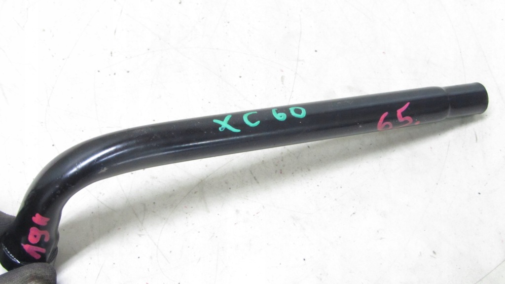 фото №1, Volvo xc60 ключ do kół 31381637 08-