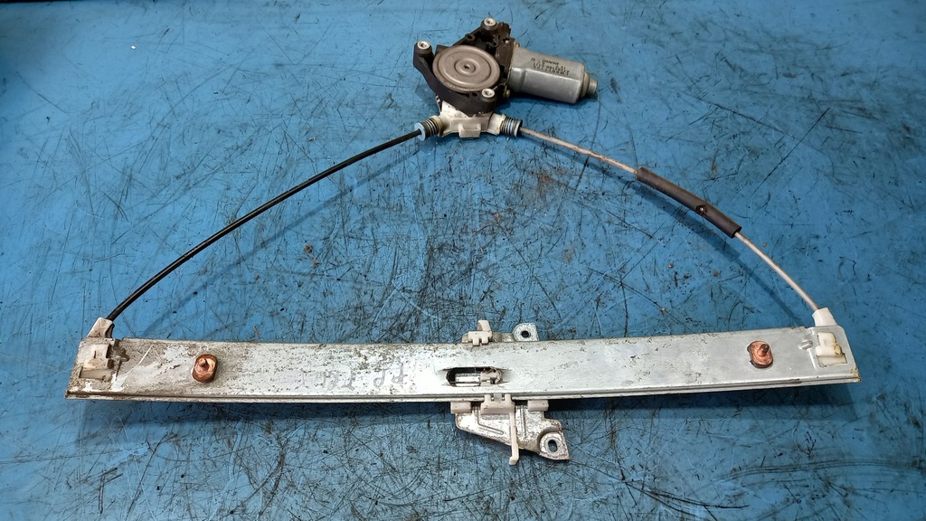 фото №2, Підйомник скло правий перед mazda tribute 01r