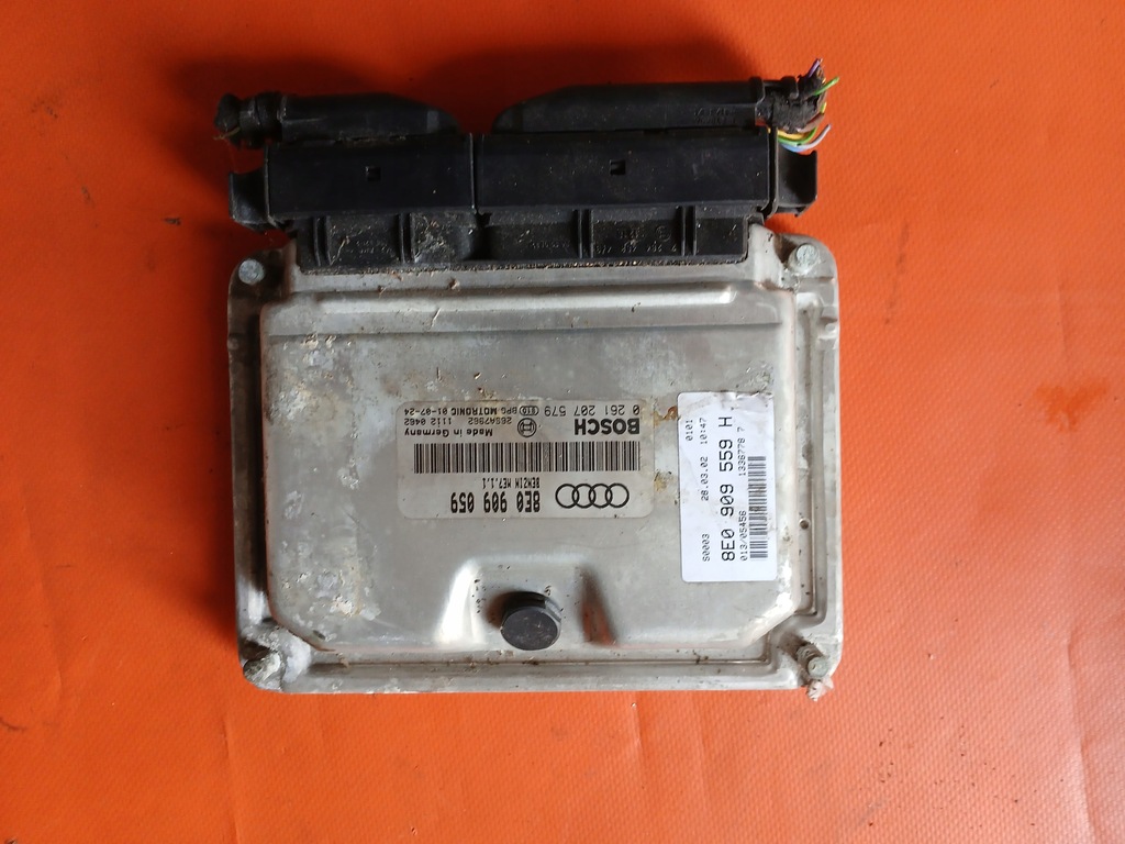 фото №1, Блок керування бортовий комп'ютер двигуна audi 3.0 v6 asn
