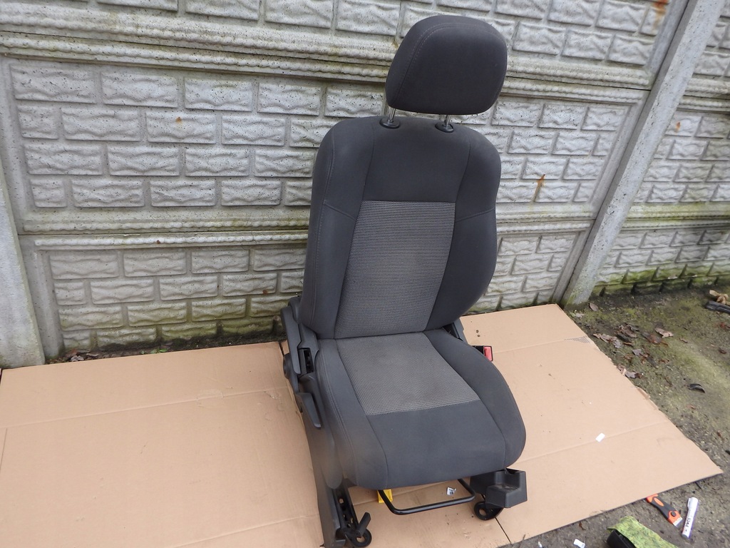 фото №5, Сидіння водія compass lift лівий правий матеріал