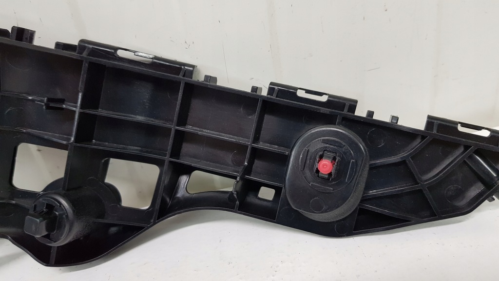 фото №7, Highlander 13- напрямна кронштейн бампер перед правий