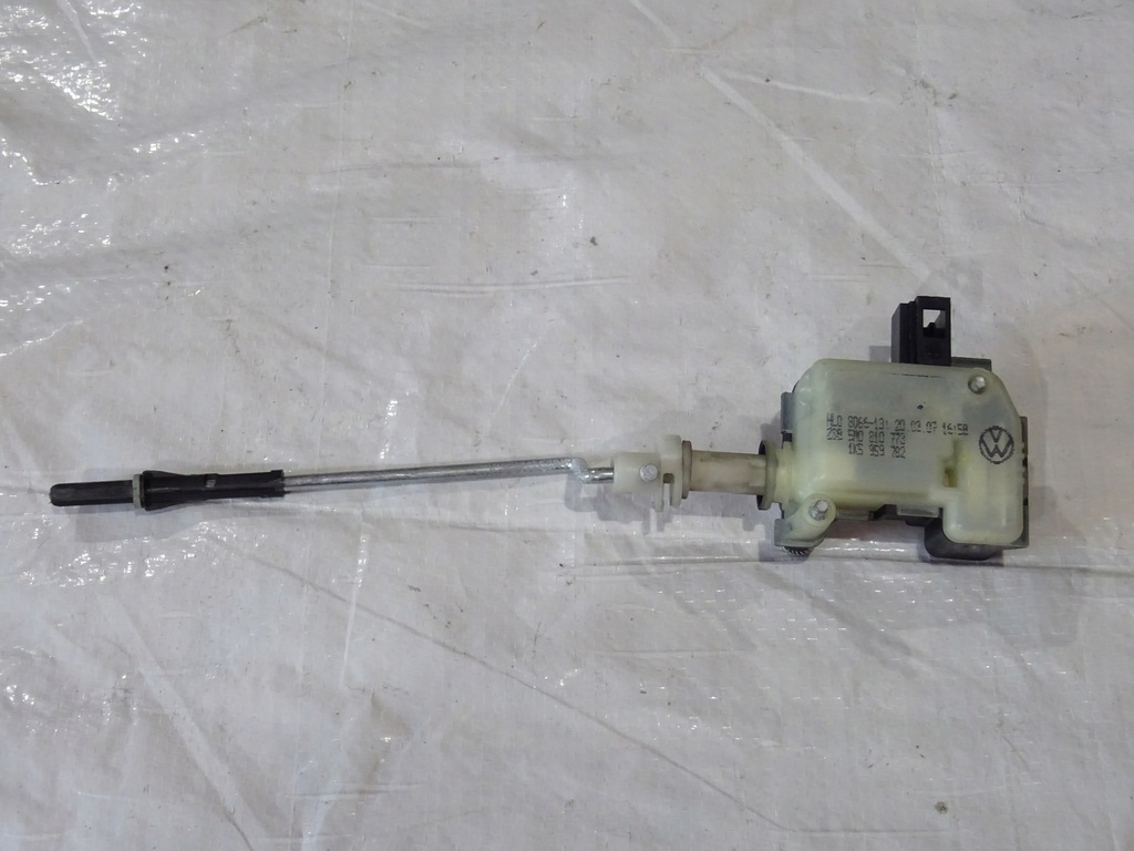 фото №1, Привод крышка заливной топлива vw golf v 5 + plus