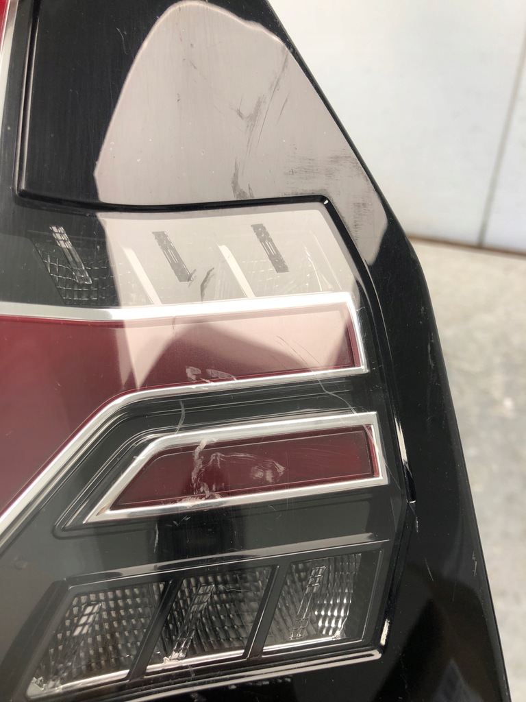 фото №9, Лампа левый задняя led vw caddy iv v 2k7945207c europa