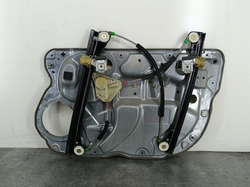 Подъемник стекло левый перед vw polo iv fl 9n 6q4837755 6y2959802a 400889d Киев