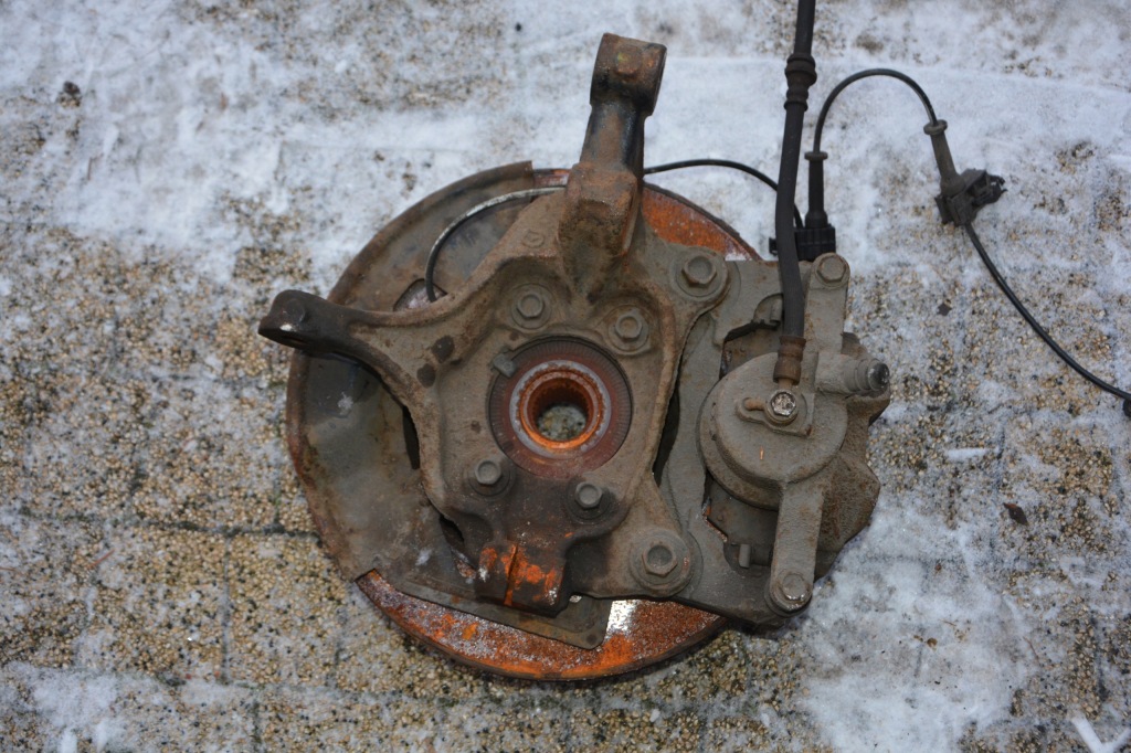 фото №4, Поворотный кулак ступица суппорт диск lp mazda 6 gj