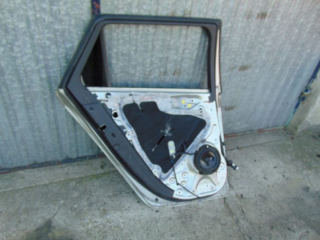 фото №15, Дверь левая задняя honda accord viii kombi nh743m