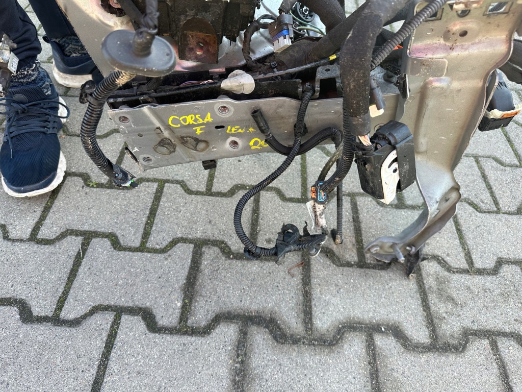 фото №1, Opel corsa f peugeot 208 ii лонжерон четверть четверть левая