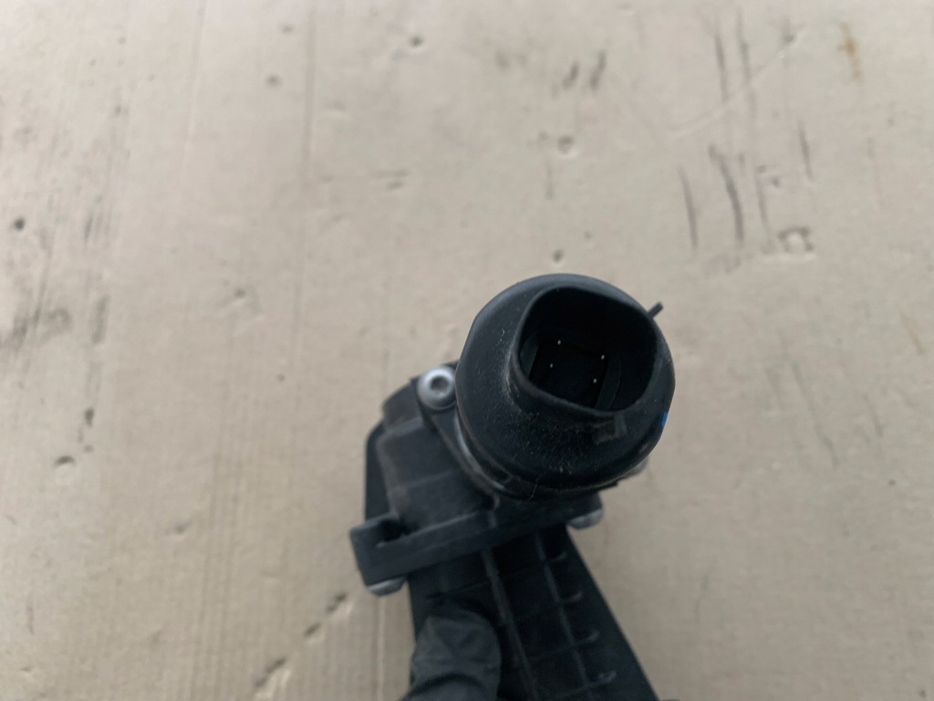 фото №8, Ford mustang mach-e rwd 75.7 kwh привід доводчик двері лівий задня