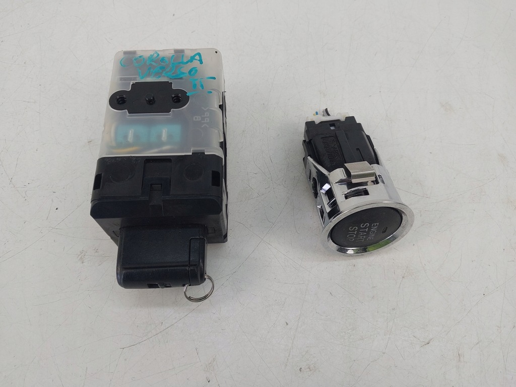фото №1, Замок зажигания считыватель кнопка запуск стоп 626399-000 toyota corolla verso ii