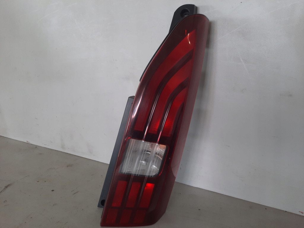 фото №1, Peugeot partner iii лампа задняя задняя правая наружная 9820555280