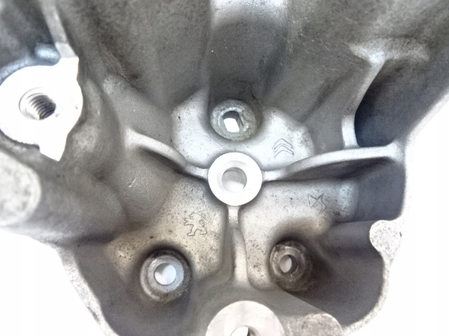Peugeot rifter 1.5 blue hdi кронштейн кронштейн насоса топлива 9824088780 в Украине