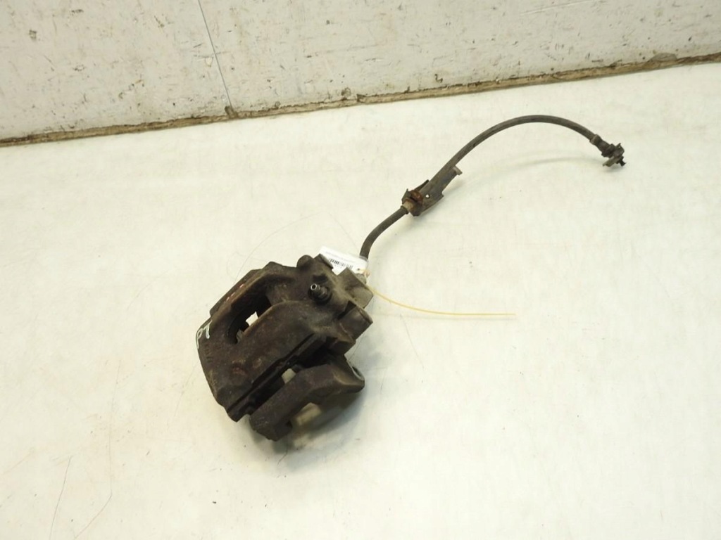 фото №7, Суппорт тормозной правый задняя bmw x3 e83 2.0 d .