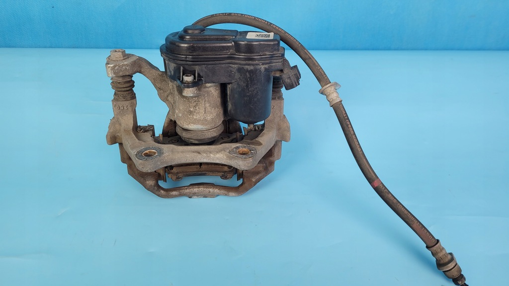 фото №9, Suzuki swace 1.8 hybrid 21r суппорт тормозной левый задняя 46310-f4011