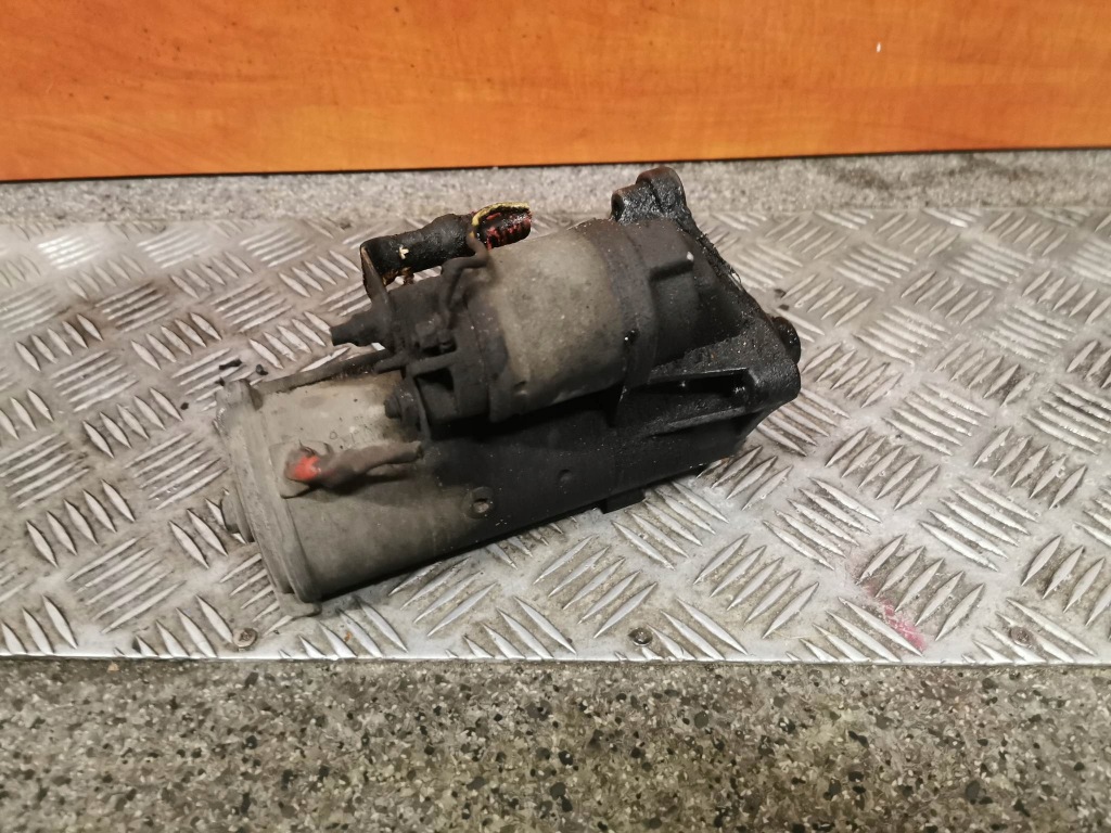 Купить Rozursznik renault megane 2 оригинальный номер 1.9 dci 8200331251