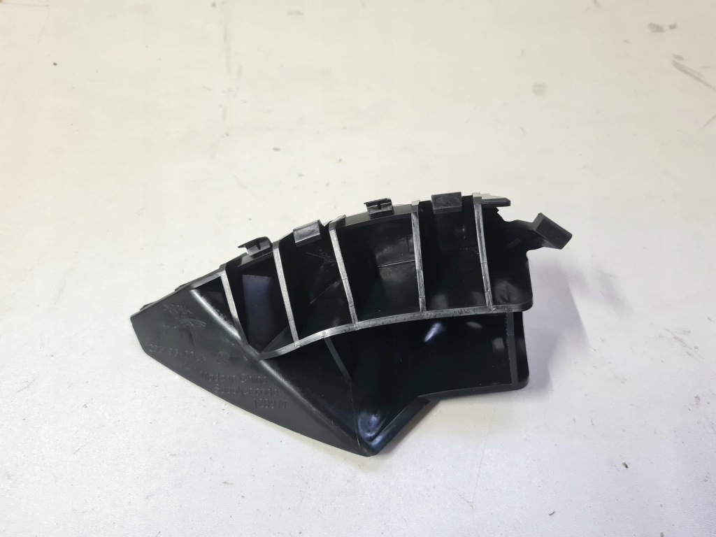 фото №1, Направляющая бампера перед правый tesla s