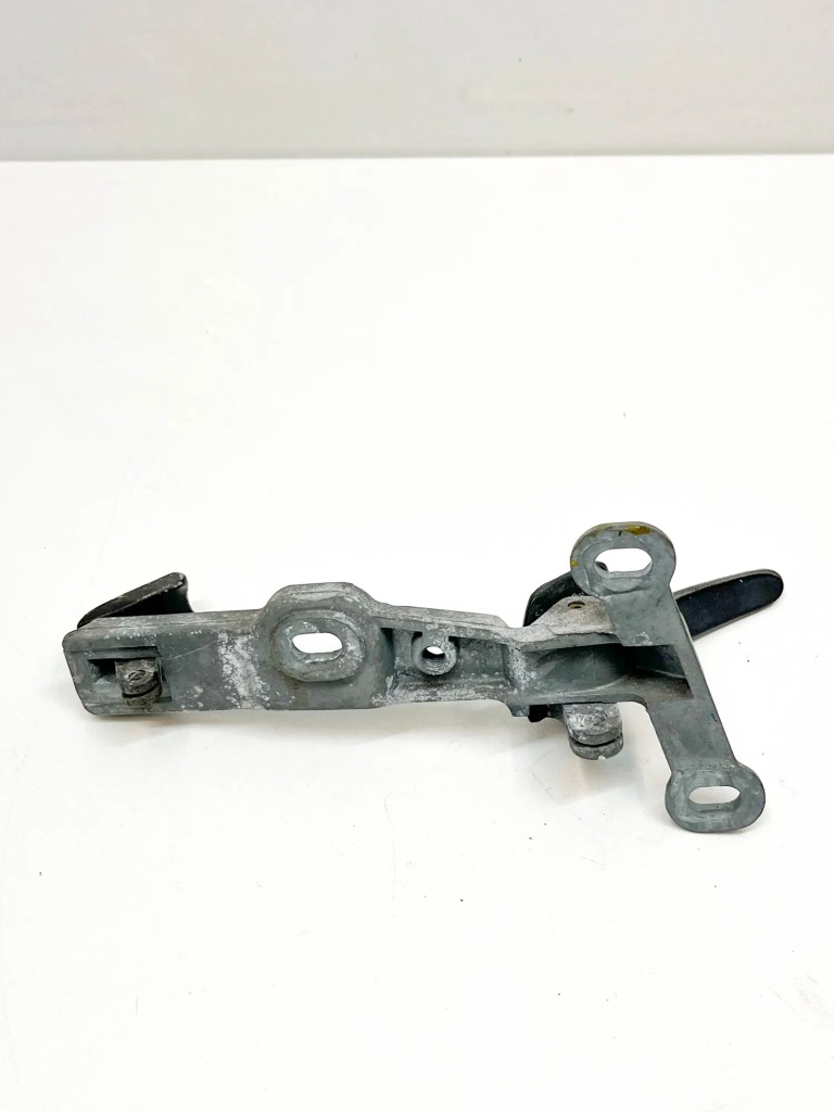 Передняя правая ручка внутренняя mercedes-benz sl r107 a1077600461 с Разборки