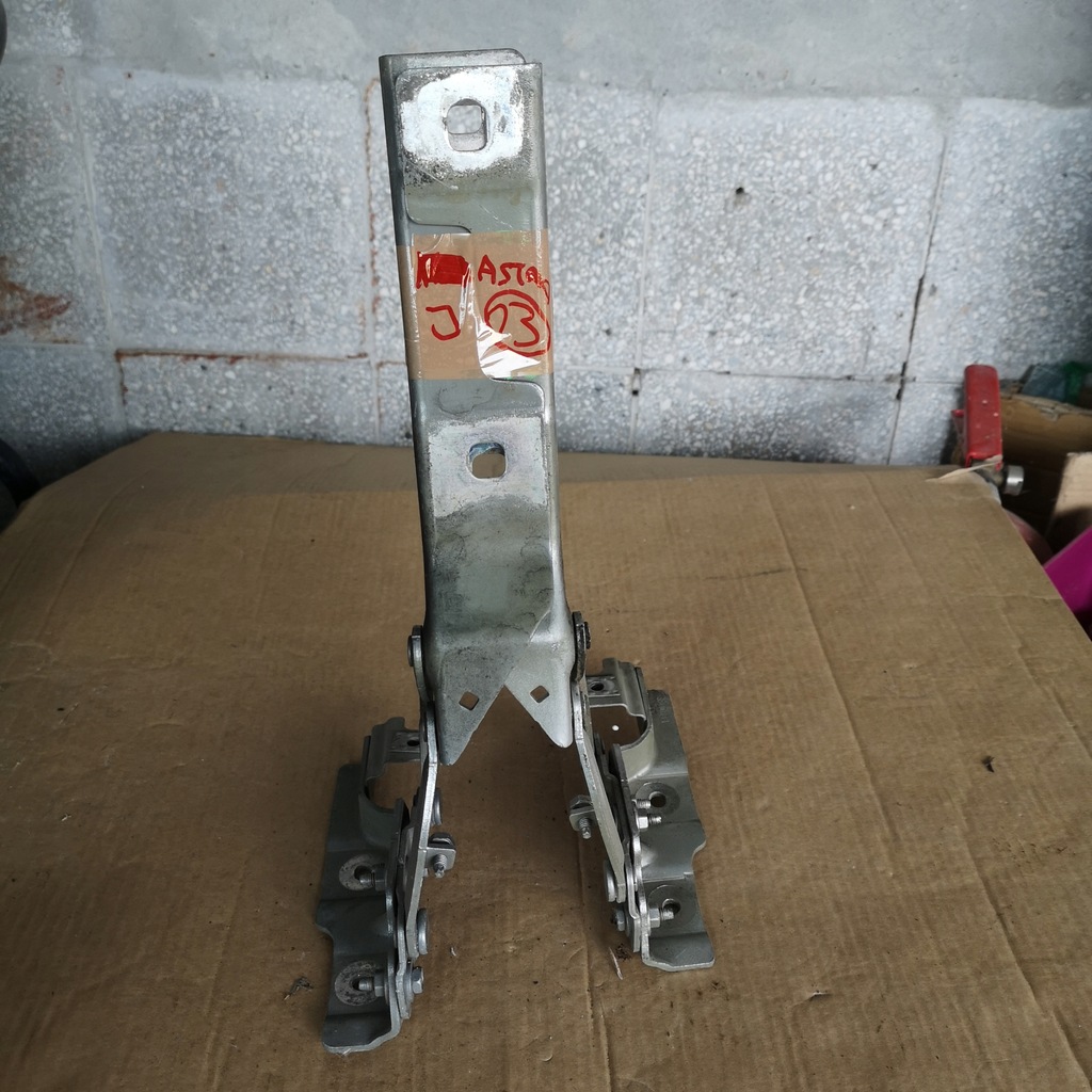 фото №1, Петля петли капот opel astra j левый правый