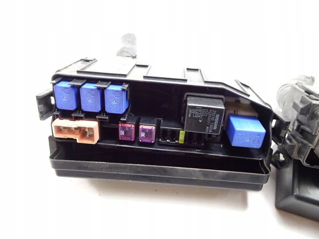 фото №6, Реле коробка предохранителей kpl. nissan x-trail t32 1.6 dci