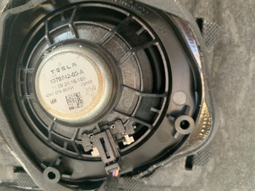 фото №8, Tesla model 3 lift 2021 полиця задня світло стоп комплектна ładna