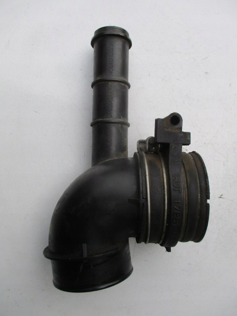 фото №1, Toyota avensis t22 труба впускной воздуха 17881-0d030 17885-0d010