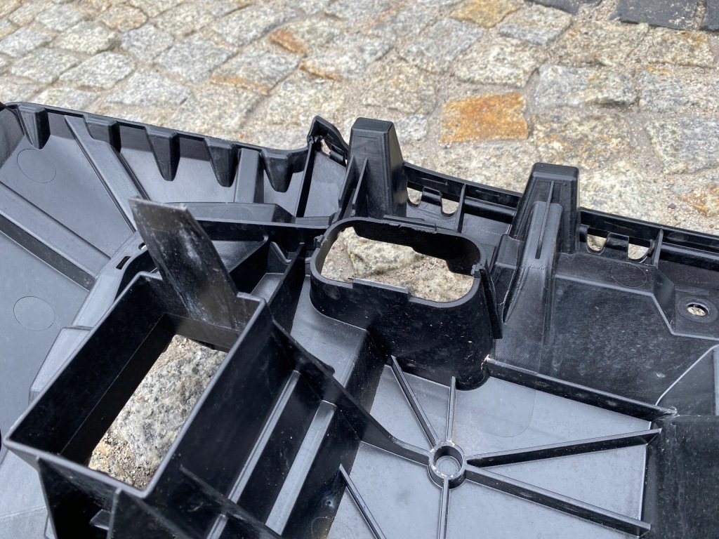 фото №12, Audi q4 e tron 89a усилитель каркас решётка радиатора решётка радиатора 89a807233 оригинал