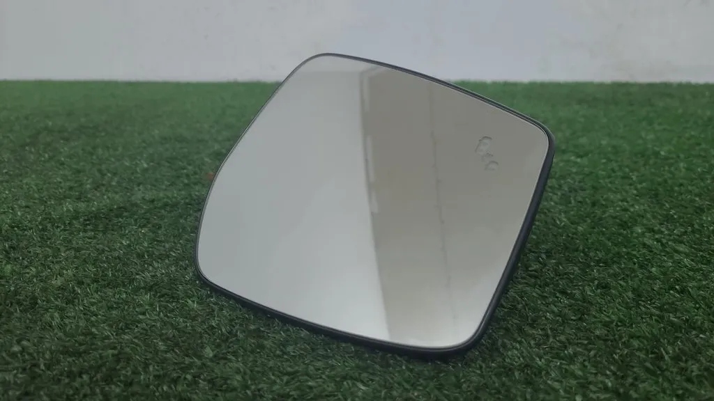 фото №1, Вкладыш датчик зеркало правое note ii 2 e12 aso