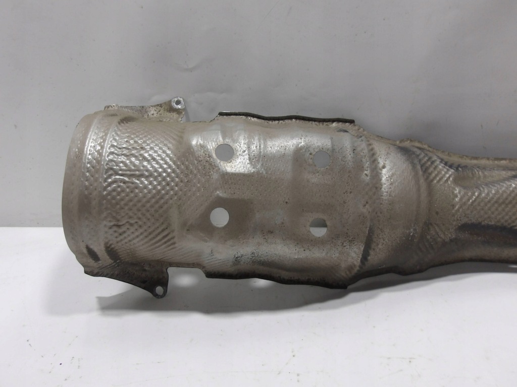 Накладка теплова середня toyota avensis t27 в Україні