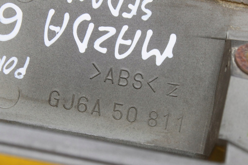 фото №8, Молдинг крышки задняя mazda 6 i gg gj6a50811