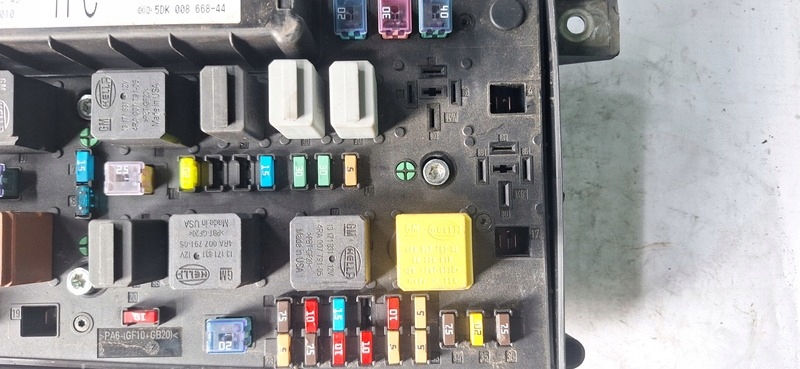 Коробка запобіжників opel astra h 5dk00866844 Доставка
