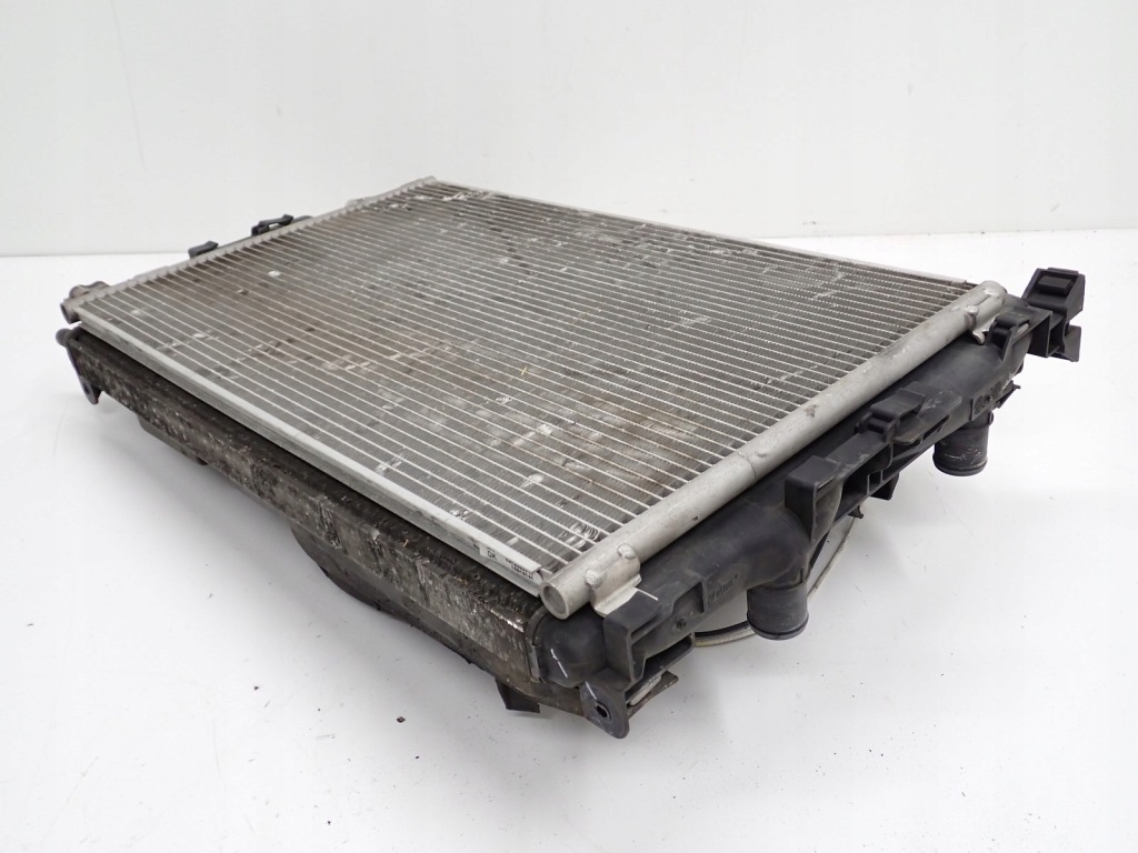 Радіатор води вентилятор європа renault megane 2 1.9dci 03r Недорого