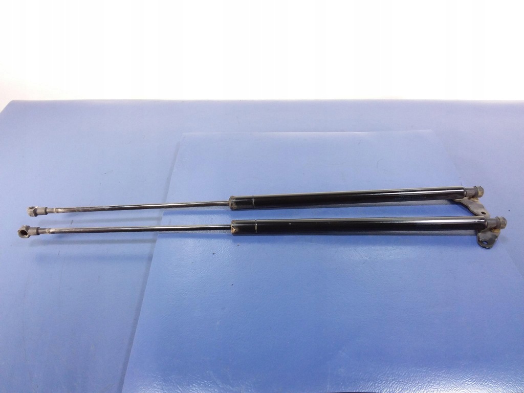 фото №1, Civic viii ufo hb амортизаторы крышки багажника