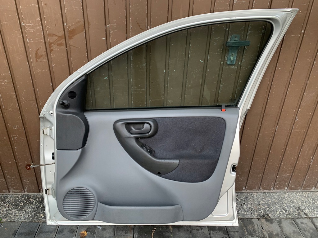 фото №10, Двері правий перед праве передні opel corsa c 5d