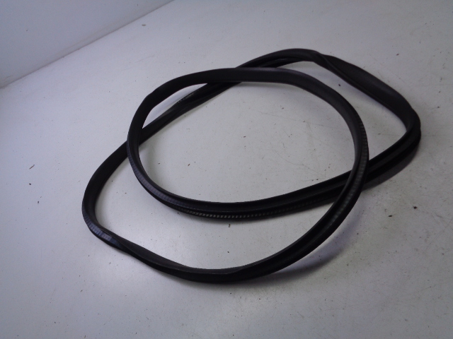 Купити Прокладка двері правий задній mercedes a-klasa w176 1.5 дизель 2013 rok