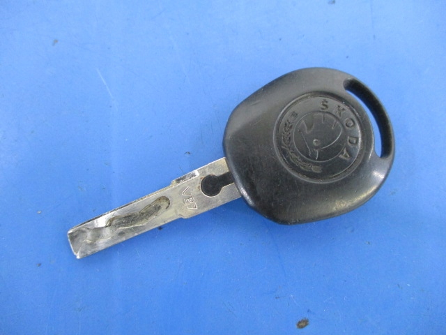 фото №6, Skoda fabia ii замок зажигания иммобилайзер ключ+ крышка заливной