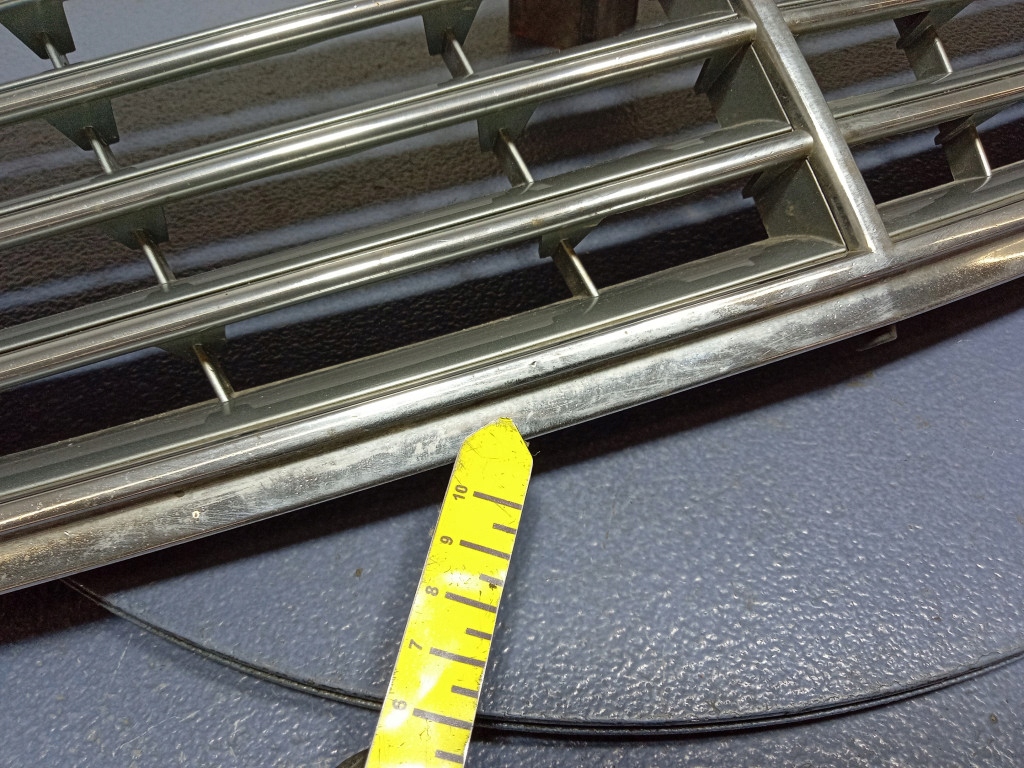 фото №8, Mercedes c klasa w203 решётка радиатора решётка радиатора a2038800183