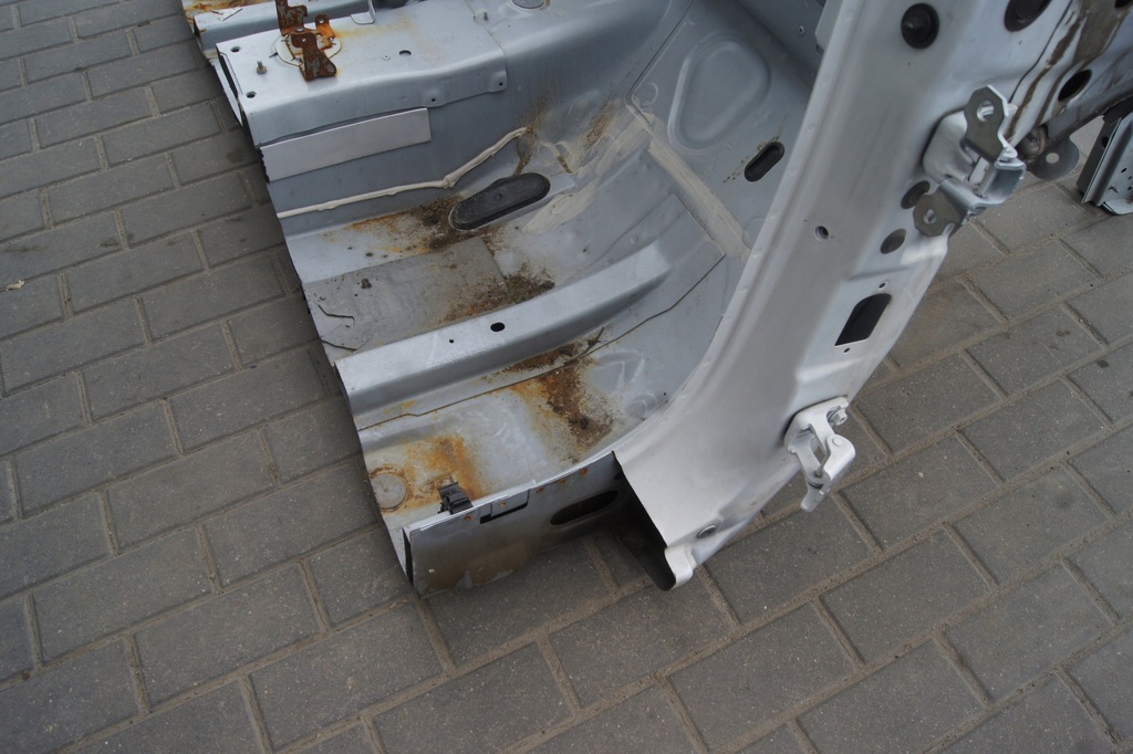 фото №7, Чверть права ліва перед clio iv