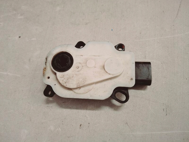 фото №1, Renault clio iv 4 моторчик регулятор жалюзі шторка 6466r330