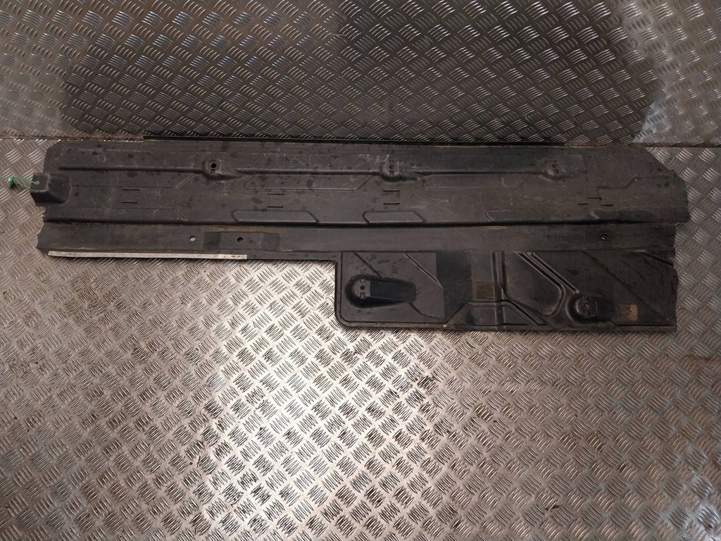 фото №1, Захист підвіска права a2046808708 mercedes w204