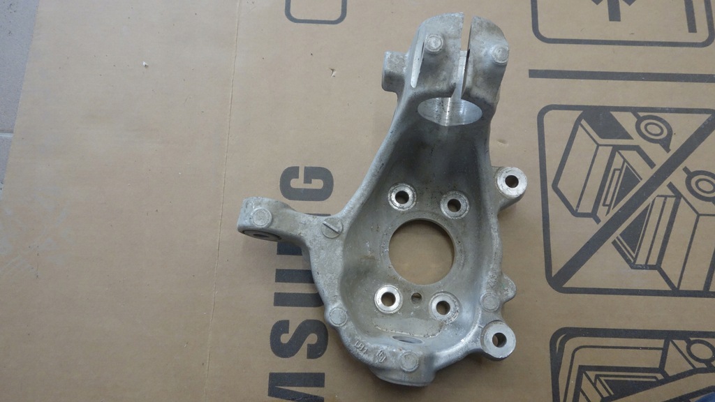 фото №4, Renault clio iv 4 rs поворотний кулак ступиця ліва перед