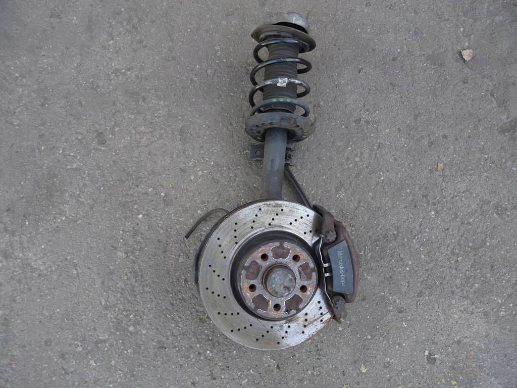 фото №1, Амортизационная стойка поворотный кулак mercedes w212 2.2 cda левый