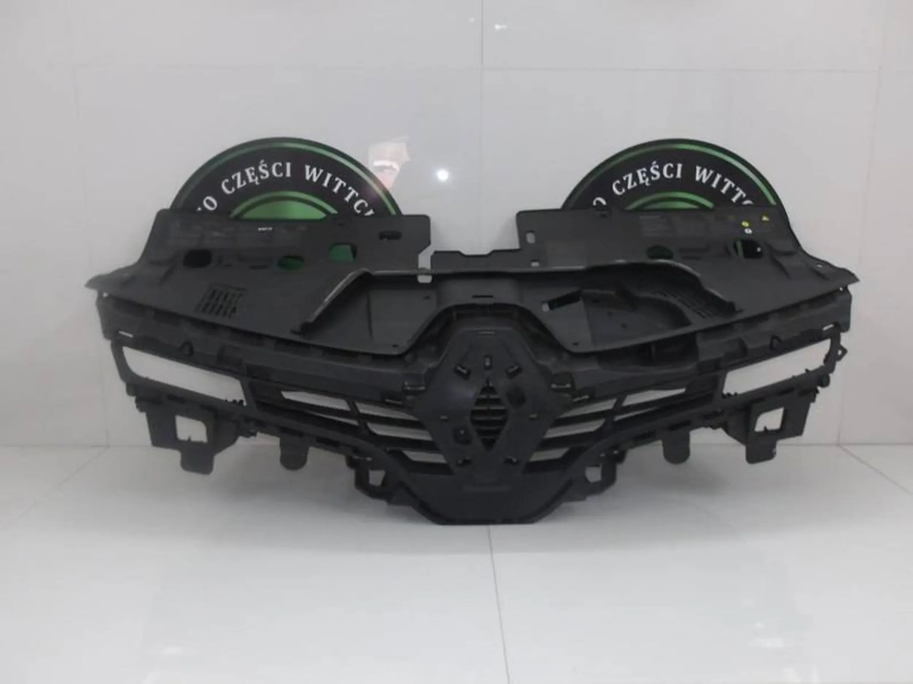 фото №1, Renault clio iv решётка радиатора решётка радиатора бампер перед