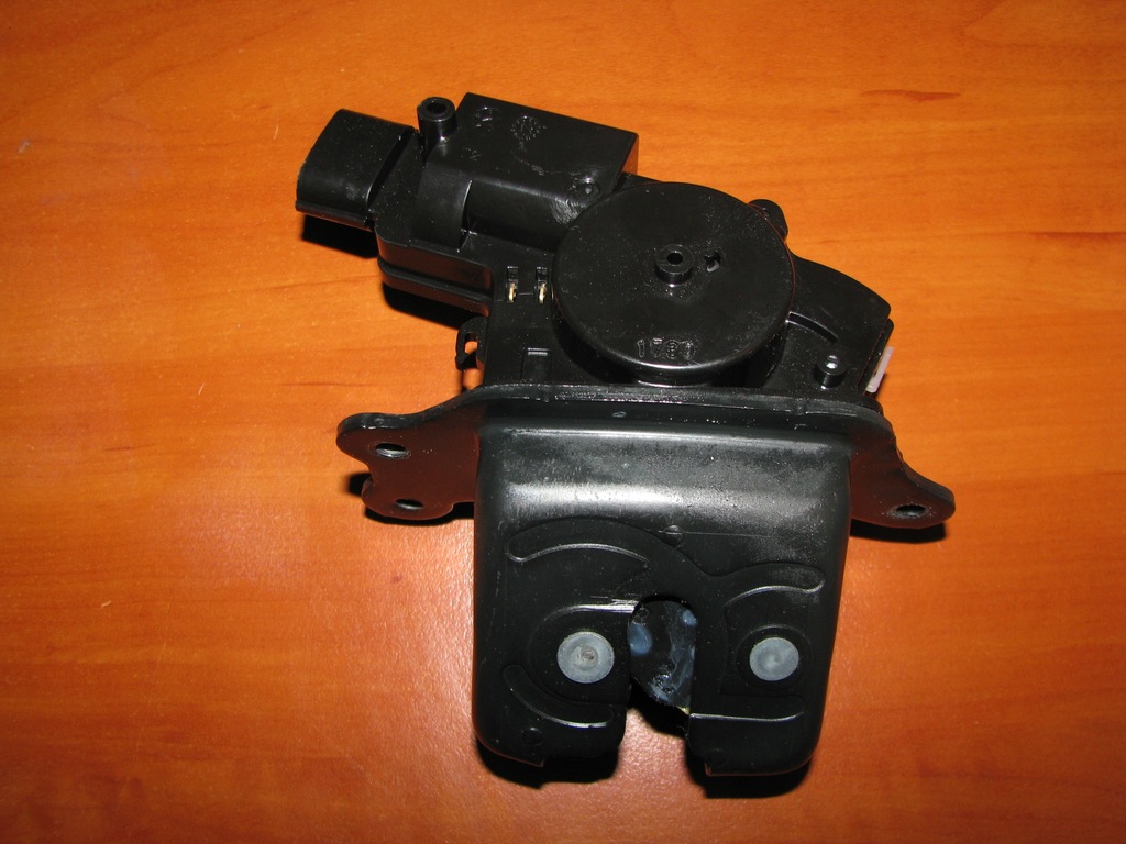 фото №1, Замок кришки багажника toyota c-hr chr